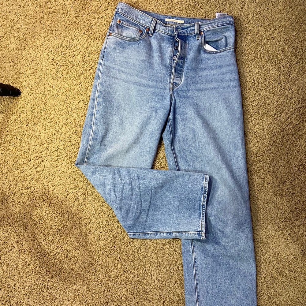 Levi’s Ribcage Straight Jeans